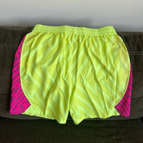 Puma Authentic Manchester City Goalkeeper Green Soccer Shorts Men’s Sz: L - Picture 7 of 7